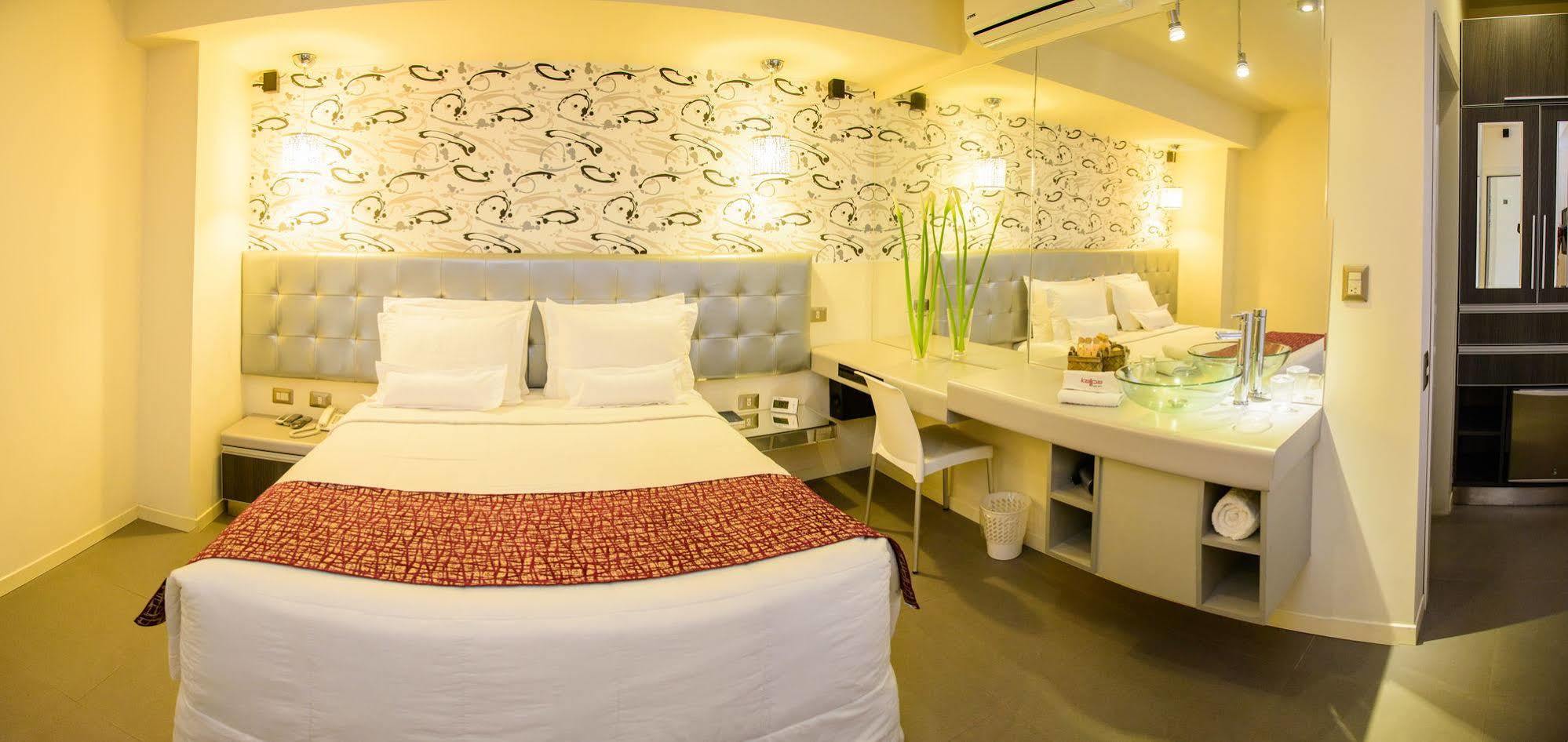 Awqa Classic Hotel Трухильо Экстерьер фото